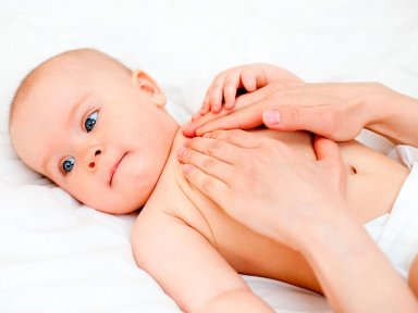 Как делать массаж младенцу